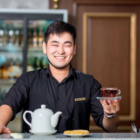 Aidana Plaza Hotel Шымкент Экстерьер фото