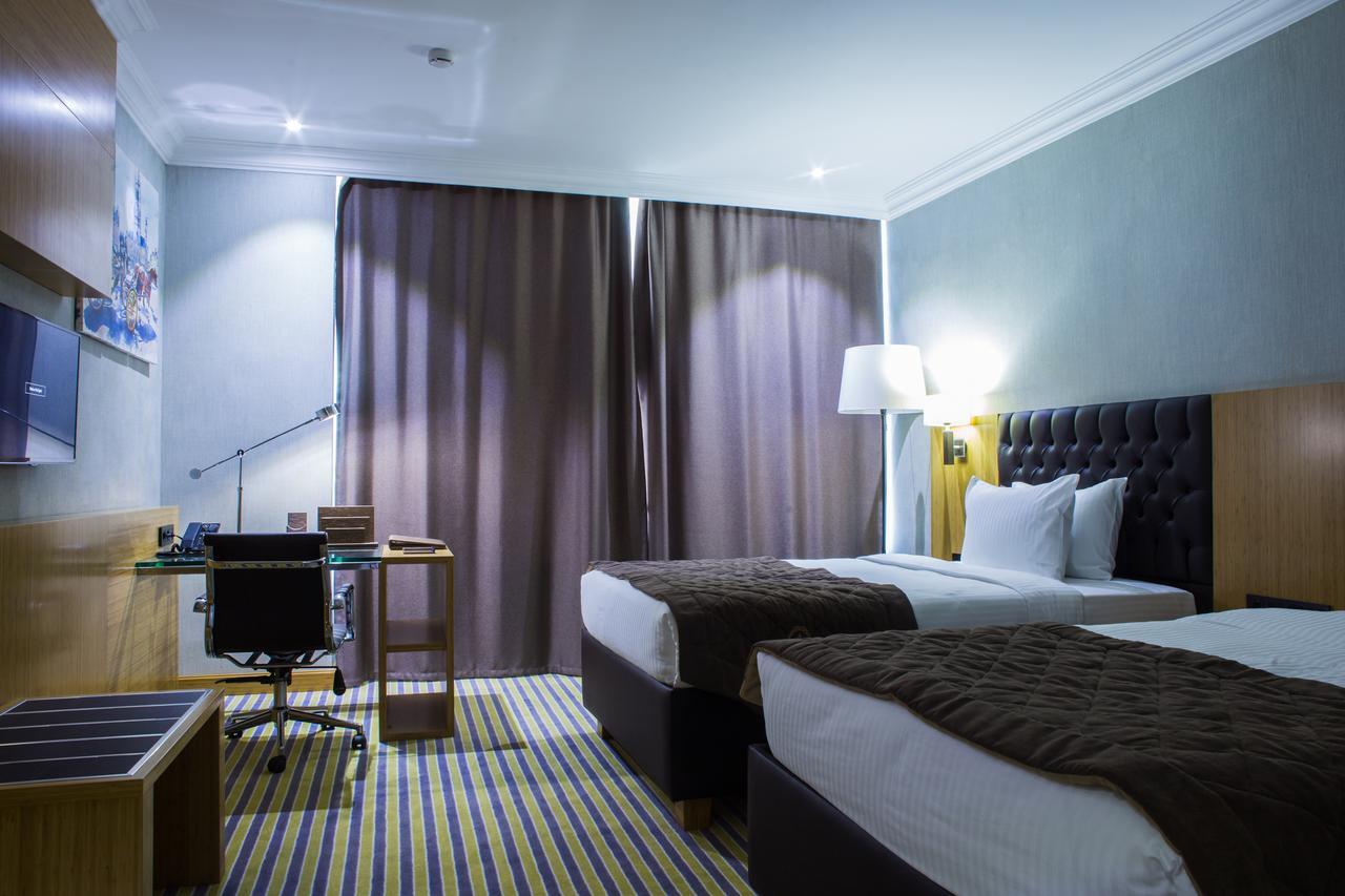Aidana Plaza Hotel Шымкент Экстерьер фото