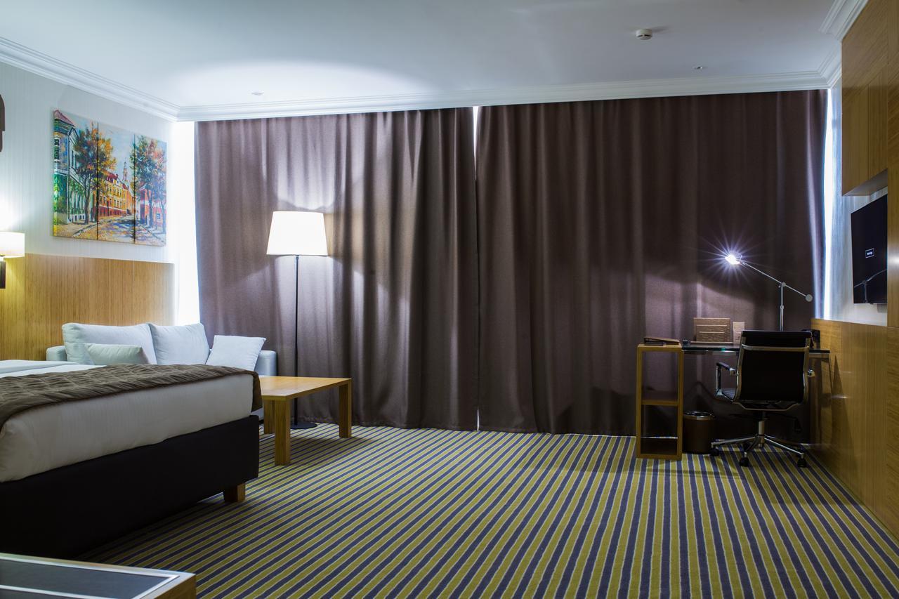 Aidana Plaza Hotel Шымкент Экстерьер фото